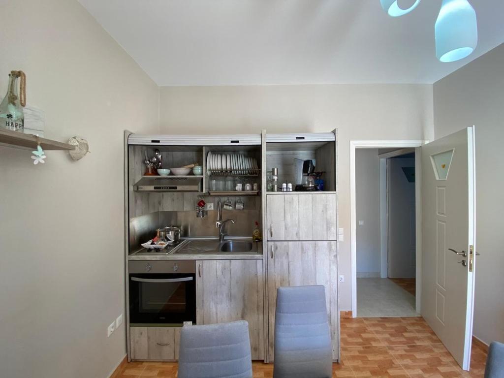 Evita Philoxenia Apartment *